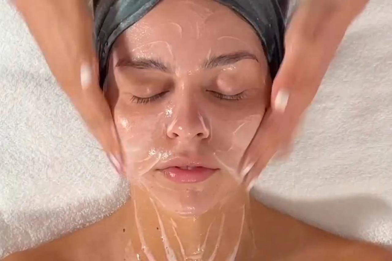Aloe Glow facial treatment